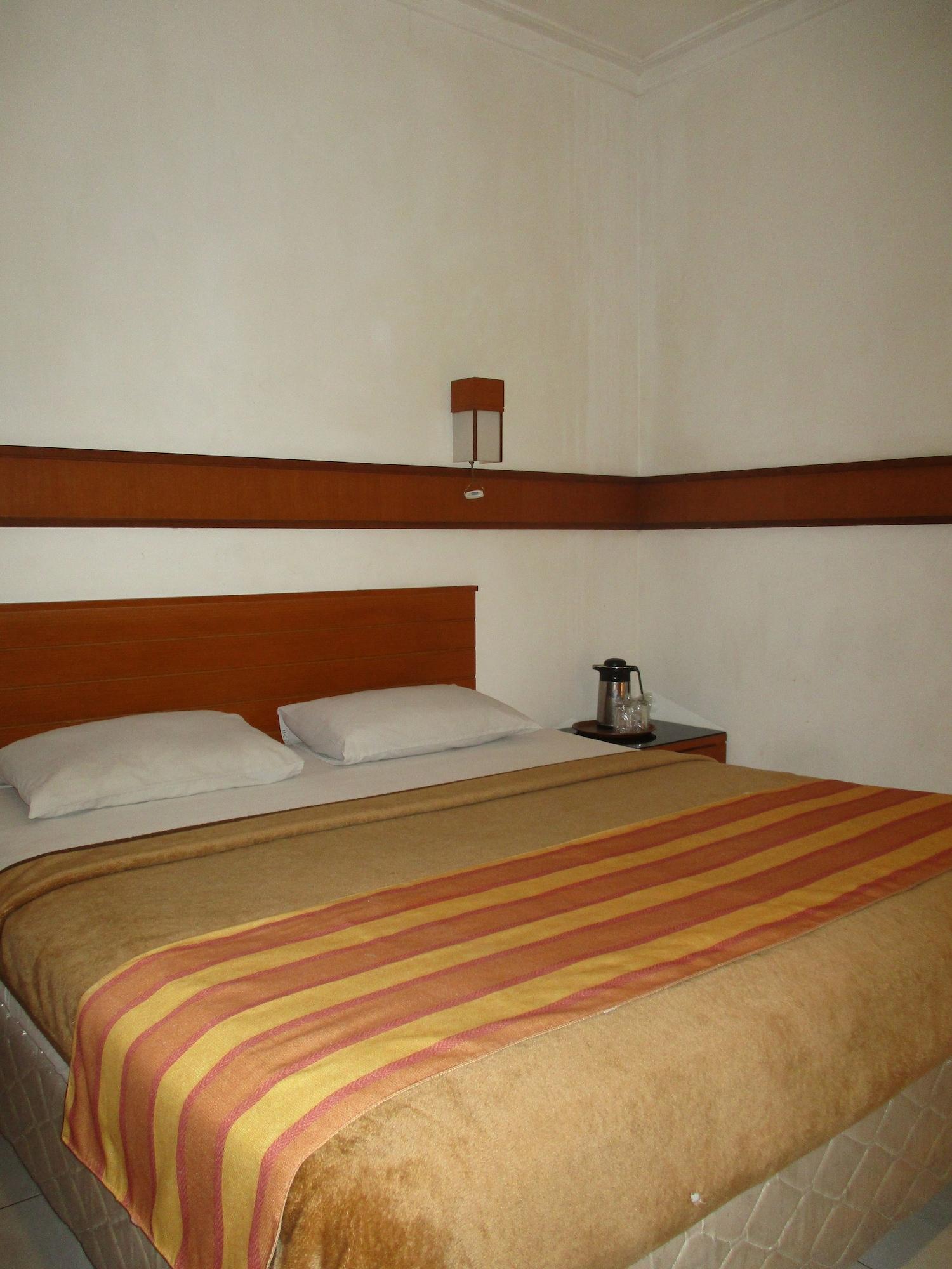 Hotel Caravan Tanah Abang ジャカルタ エクステリア 写真