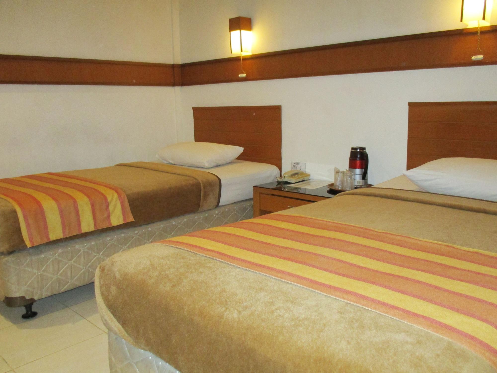 Hotel Caravan Tanah Abang ジャカルタ エクステリア 写真