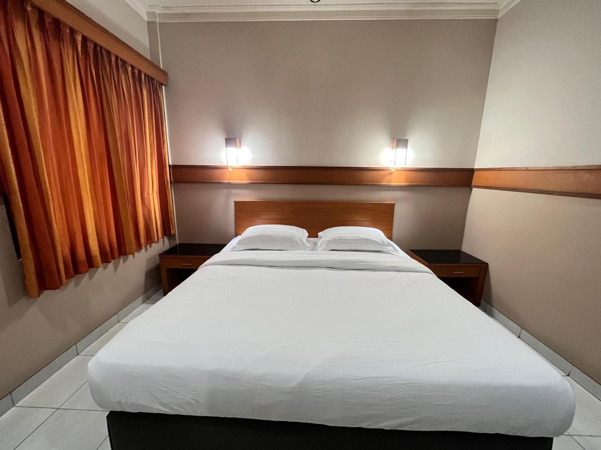 Hotel Caravan Tanah Abang ジャカルタ エクステリア 写真