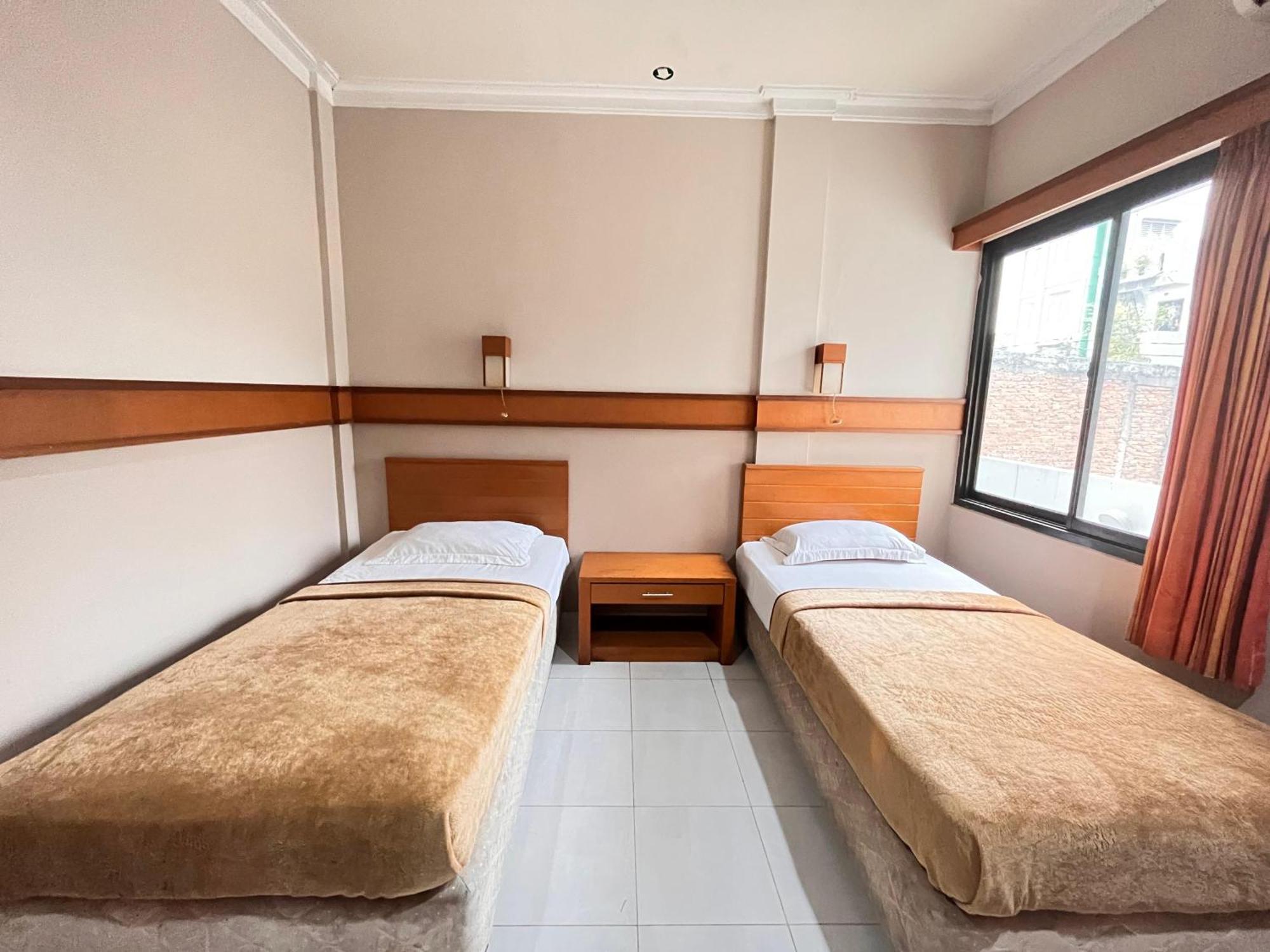 Hotel Caravan Tanah Abang ジャカルタ エクステリア 写真