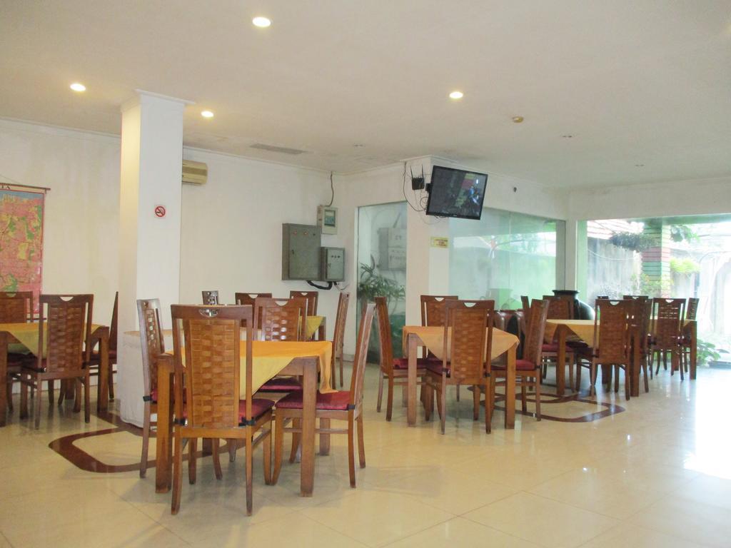 Hotel Caravan Tanah Abang ジャカルタ エクステリア 写真