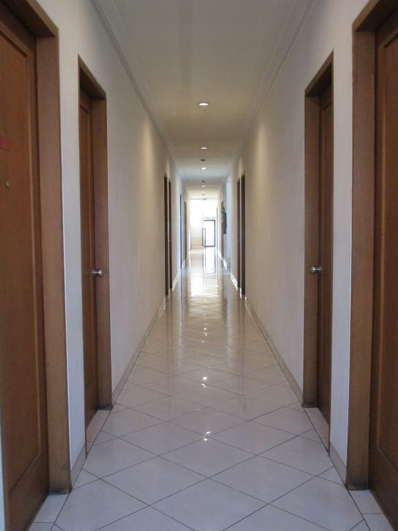 Hotel Caravan Tanah Abang ジャカルタ エクステリア 写真