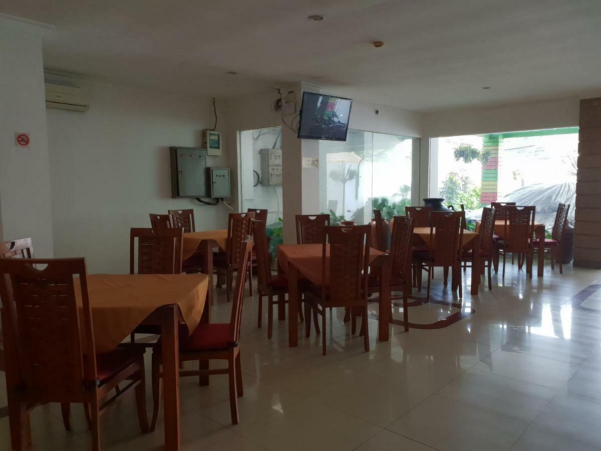 Hotel Caravan Tanah Abang ジャカルタ エクステリア 写真